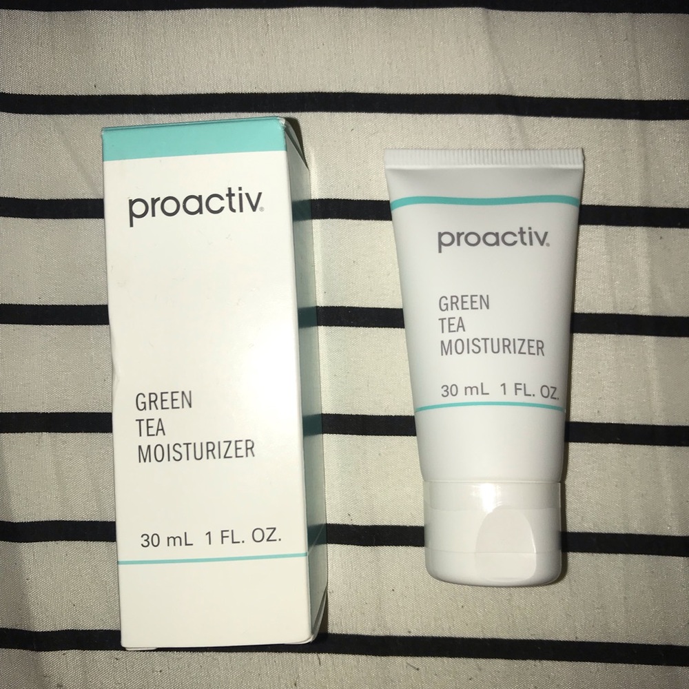 Proactiv Kit - Picture 4 of 5